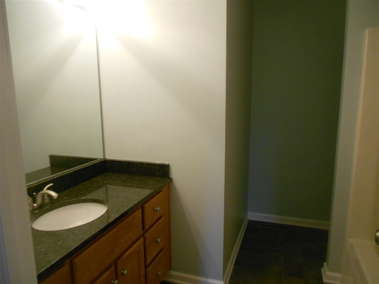 1020 Lucerne Dr, Goshen, IN 46526 photo 9