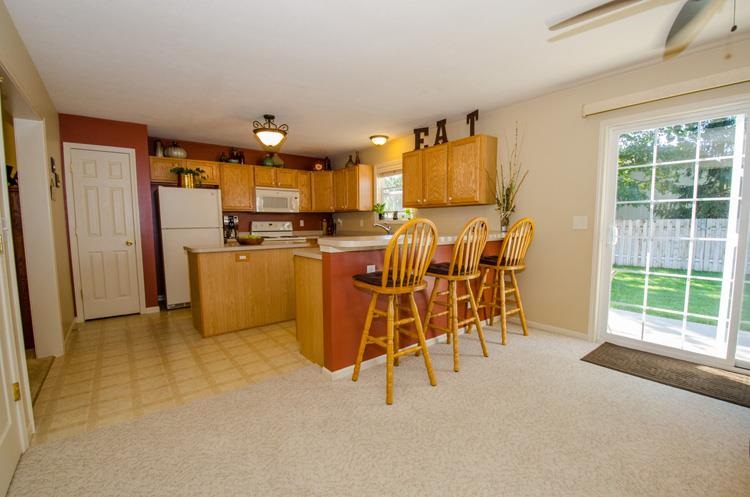 20384 Ambleside Dr, South Bend, IN 46637 photo 9