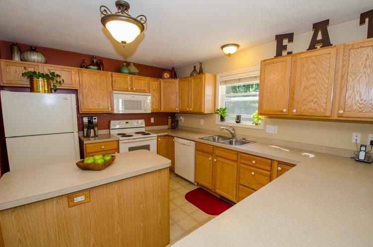 20384 Ambleside Dr, South Bend, IN 46637 photo 8