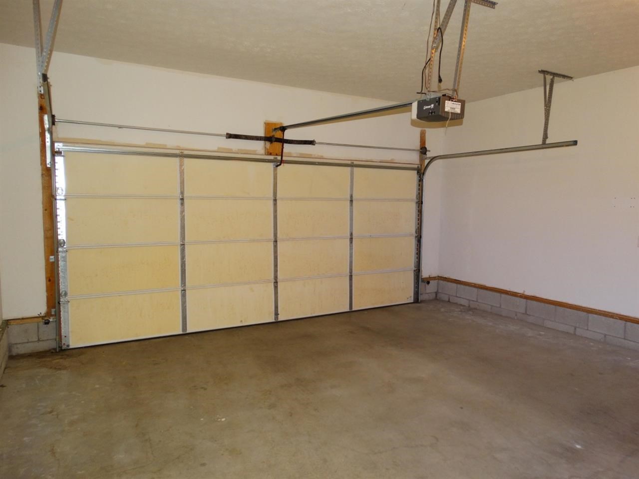 302 Wabash Cir, Chandler, IN 47610 photo 23