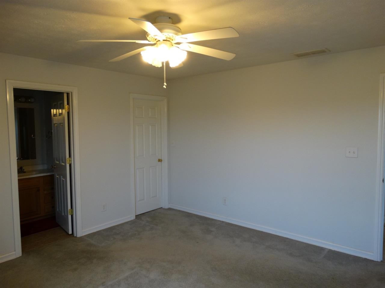 302 Wabash Cir, Chandler, IN 47610 photo 13