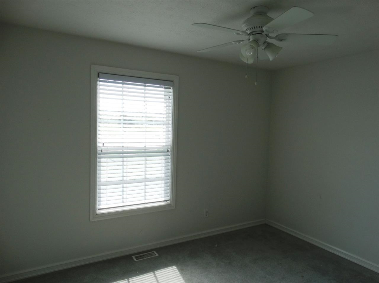 302 Wabash Cir, Chandler, IN 47610 photo 20
