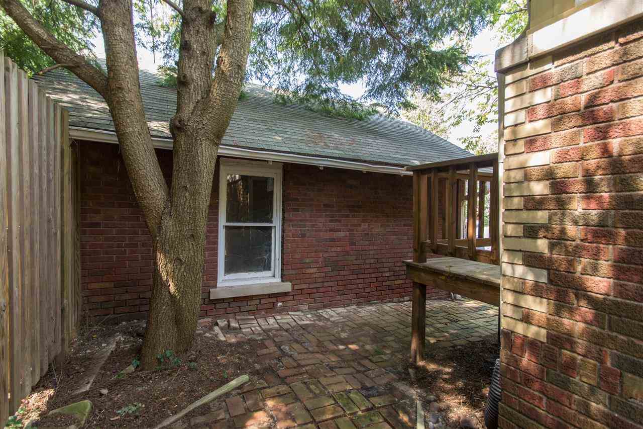 620 E 1st St, Bloomington, IN 47401 photo 23