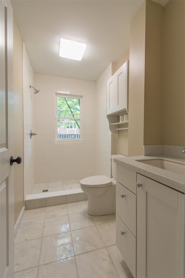 620 E 1st St, Bloomington, IN 47401 photo 13
