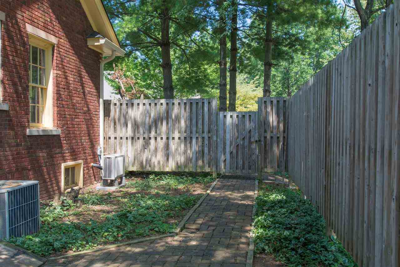 620 E 1st St, Bloomington, IN 47401 photo 21