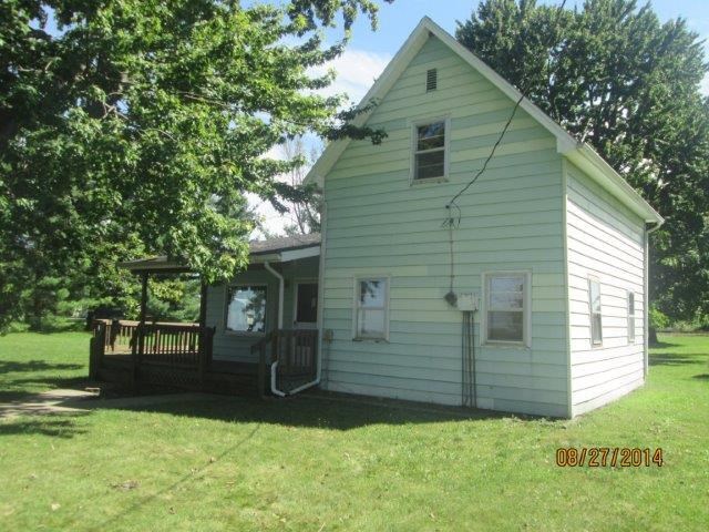 3925 W 1400 N, Nappanee, IN 46550 photo 3