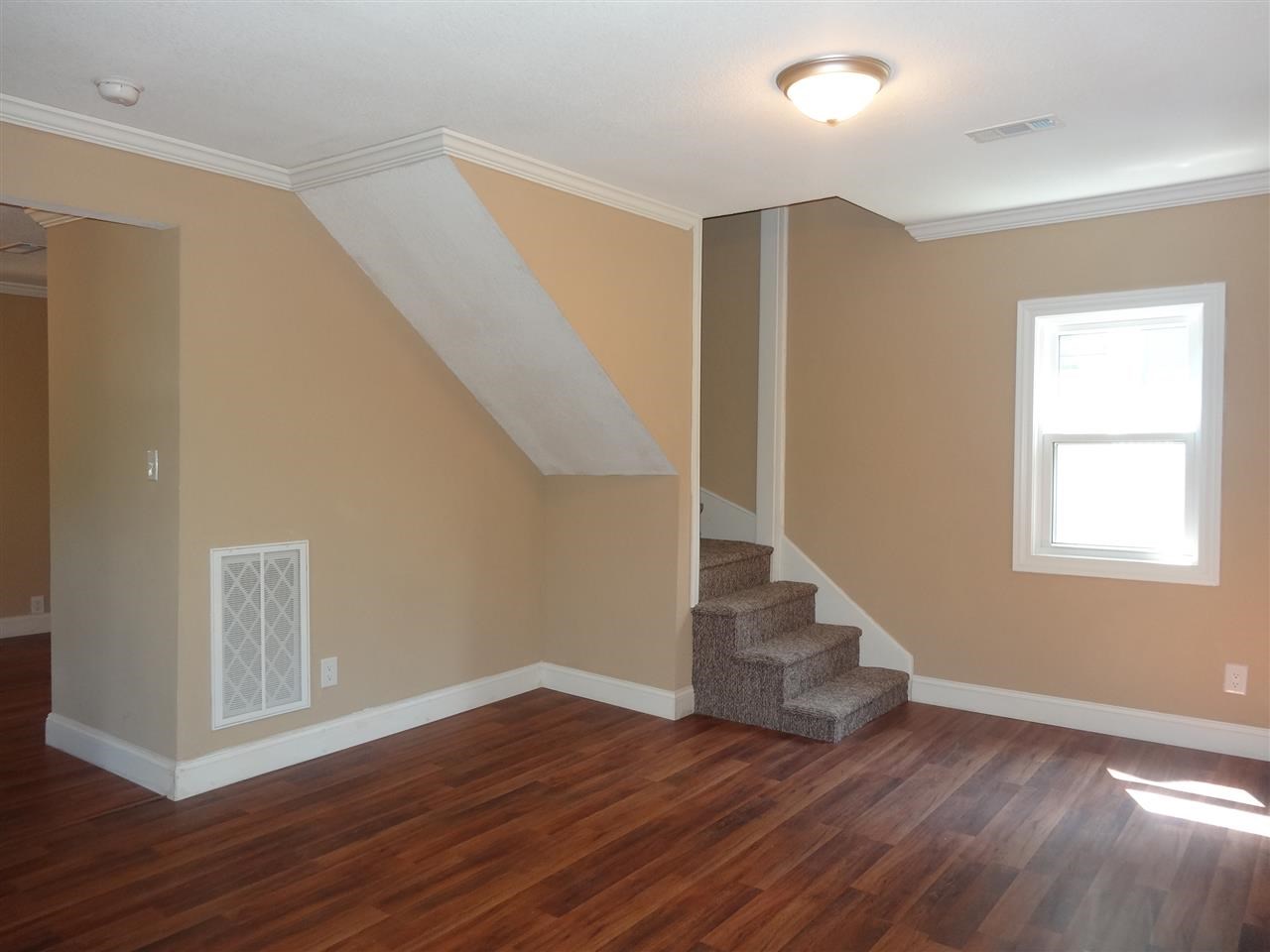 1005 S Main St, Jonesboro, IN 46938 photo 9