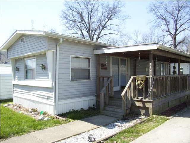 419 Walnut St, Oakland City, IN 47660 photo 1