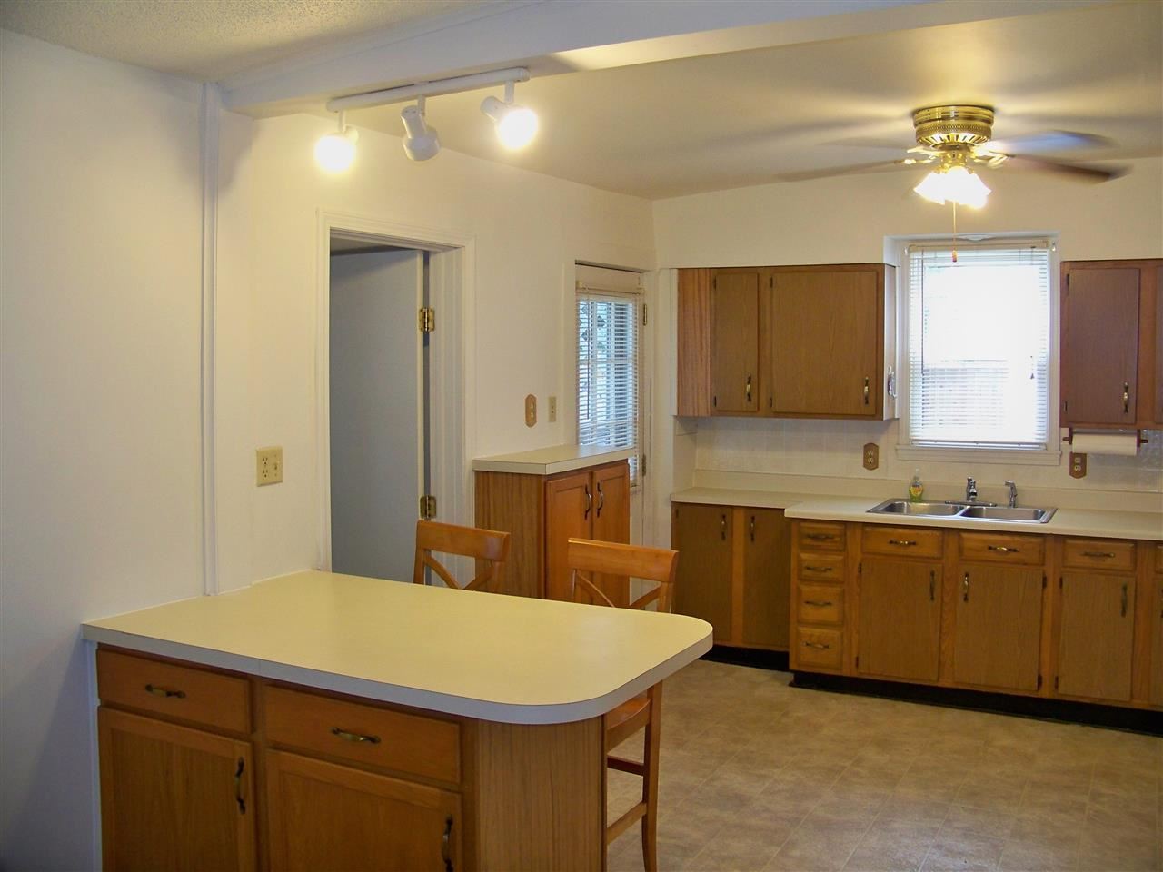 718 Bell Ave, Evansville, IN 47712 photo 2