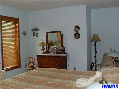 3726 Emilie Ln, Auburn, IN 46706 photo 14