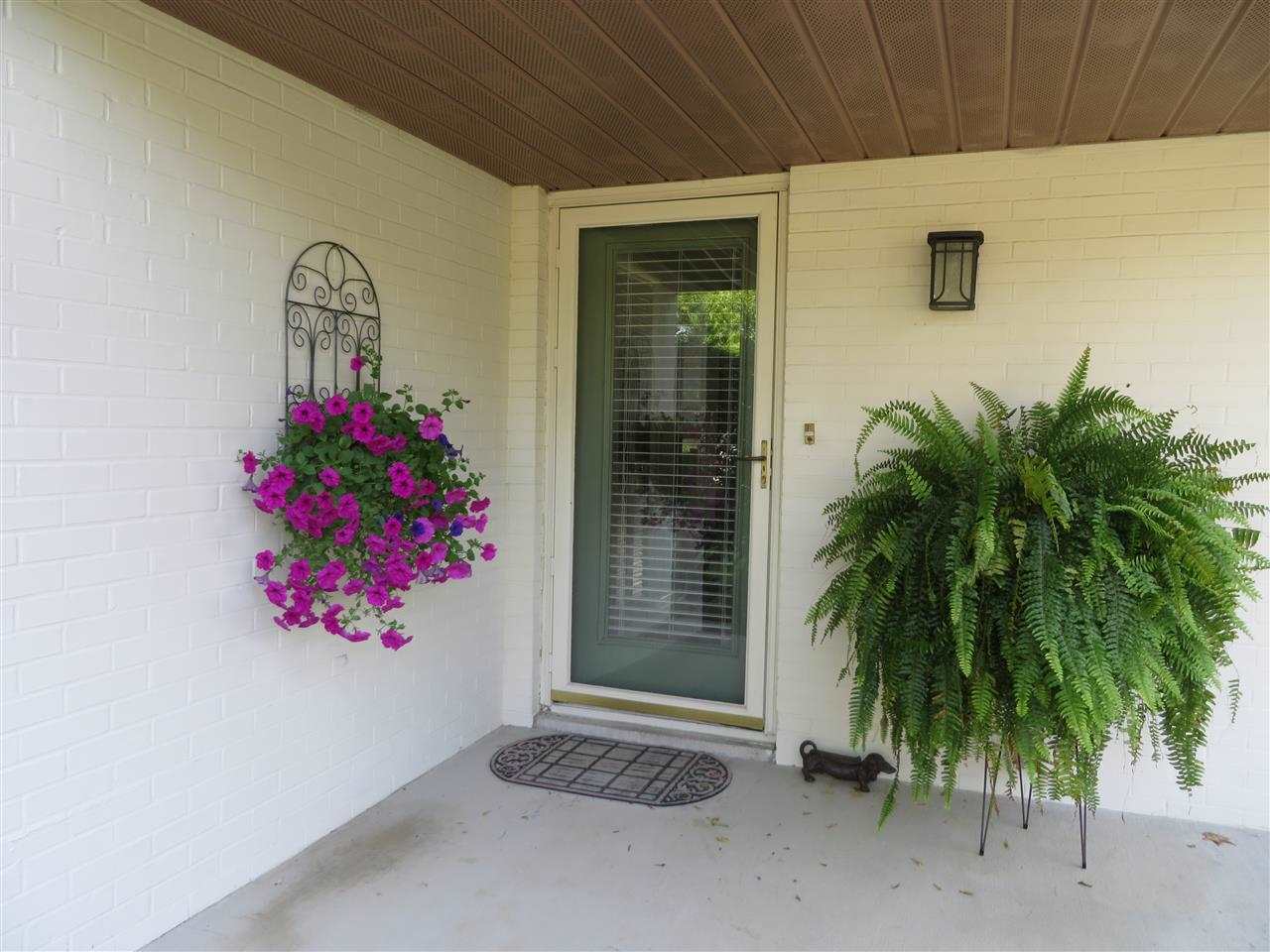 1216 N Wildwood Ln, Muncie, IN 47304 photo 3