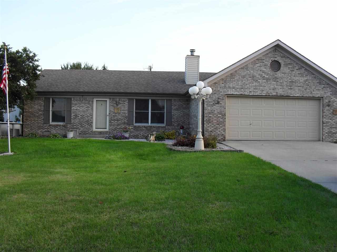 719 W Lakeview Dr, Burlington, IN 46915 photo 1