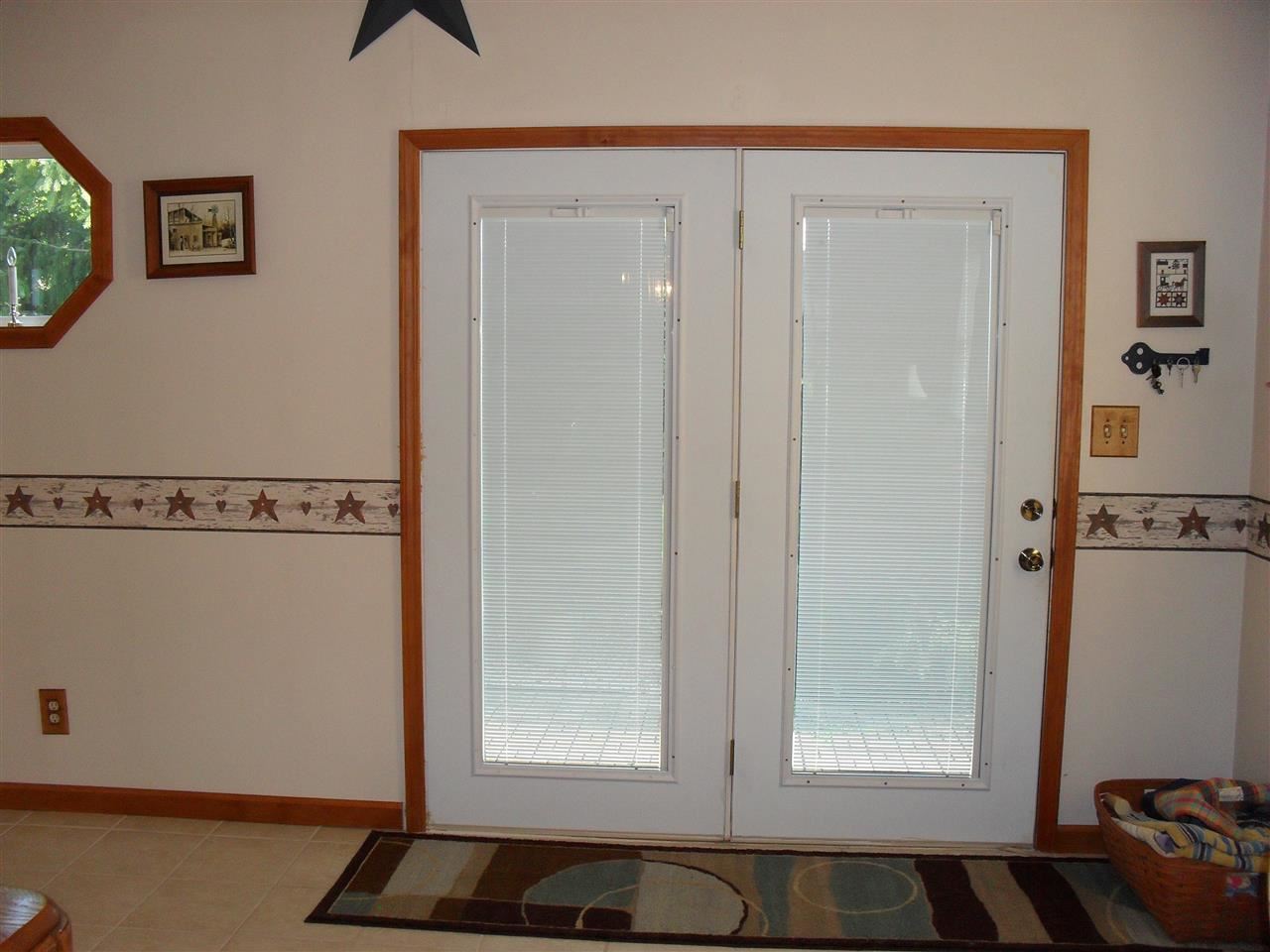719 W Lakeview Dr, Burlington, IN 46915 photo 8