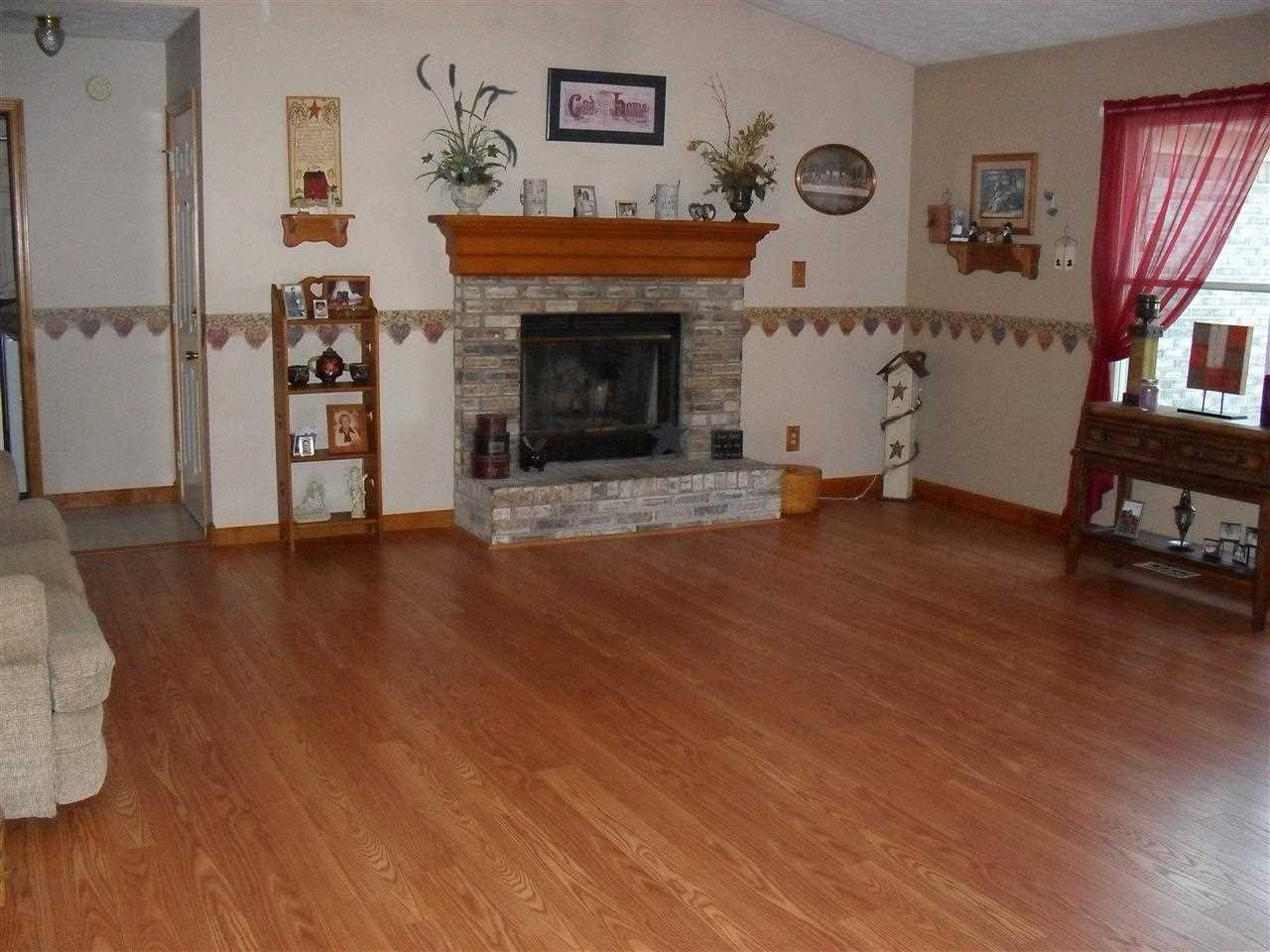 719 W Lakeview Dr, Burlington, IN 46915 photo 2