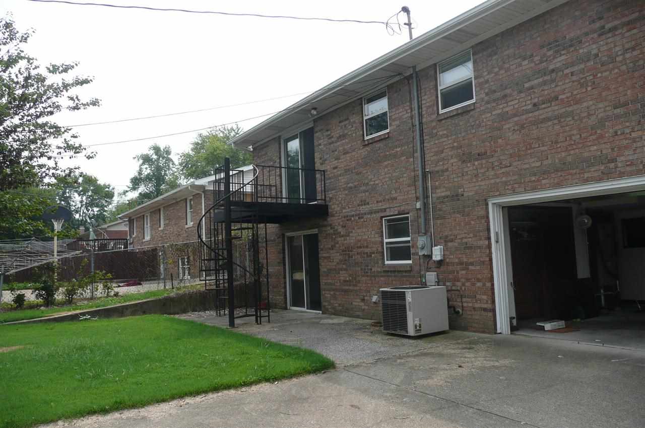 1002 Nicholas Dr, Boonville, IN 47601 photo 5