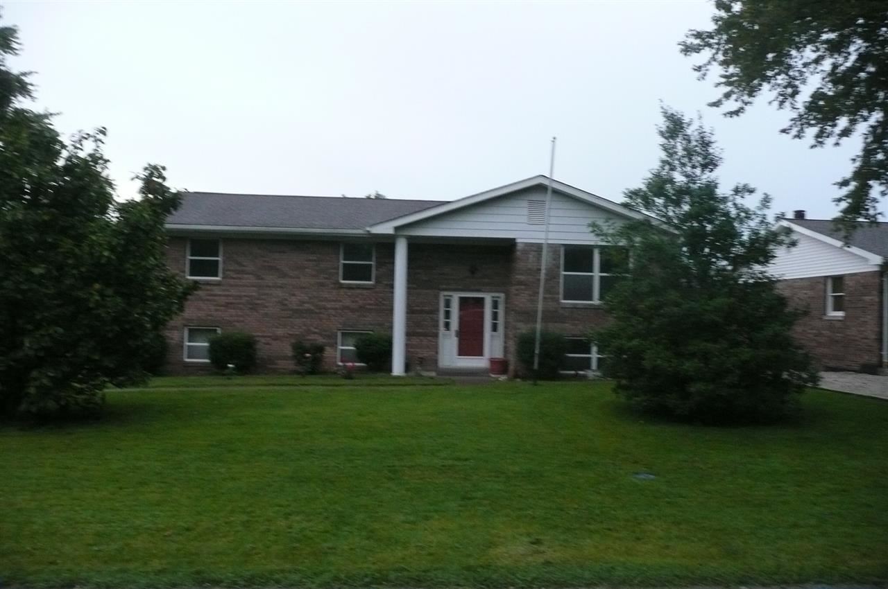 1002 Nicholas Dr, Boonville, IN 47601 photo 2