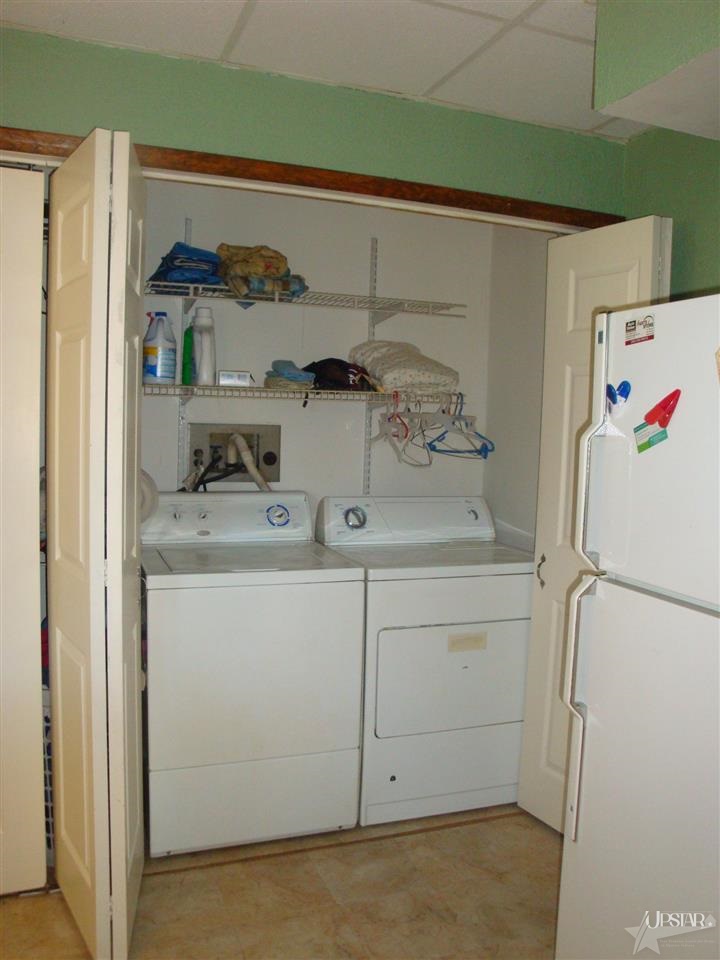 202 E Highland St, Albion, IN 46701 photo 12