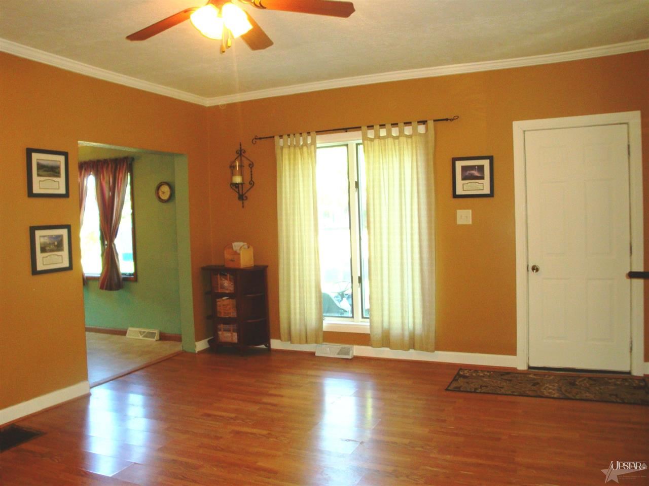202 E Highland St, Albion, IN 46701 photo 7