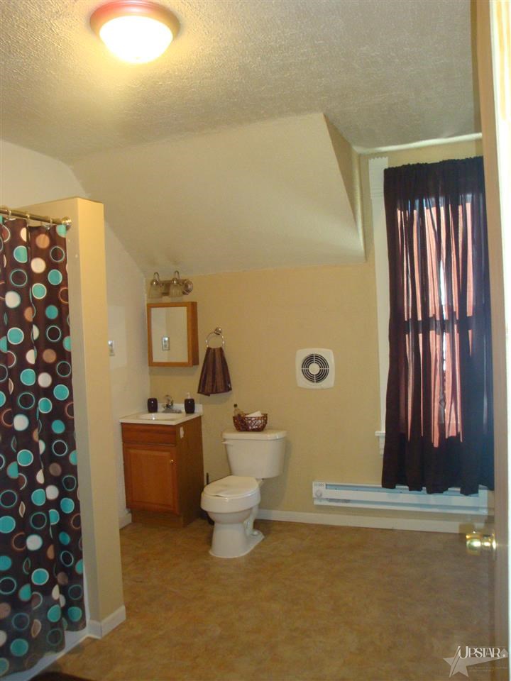 202 E Highland St, Albion, IN 46701 photo 20