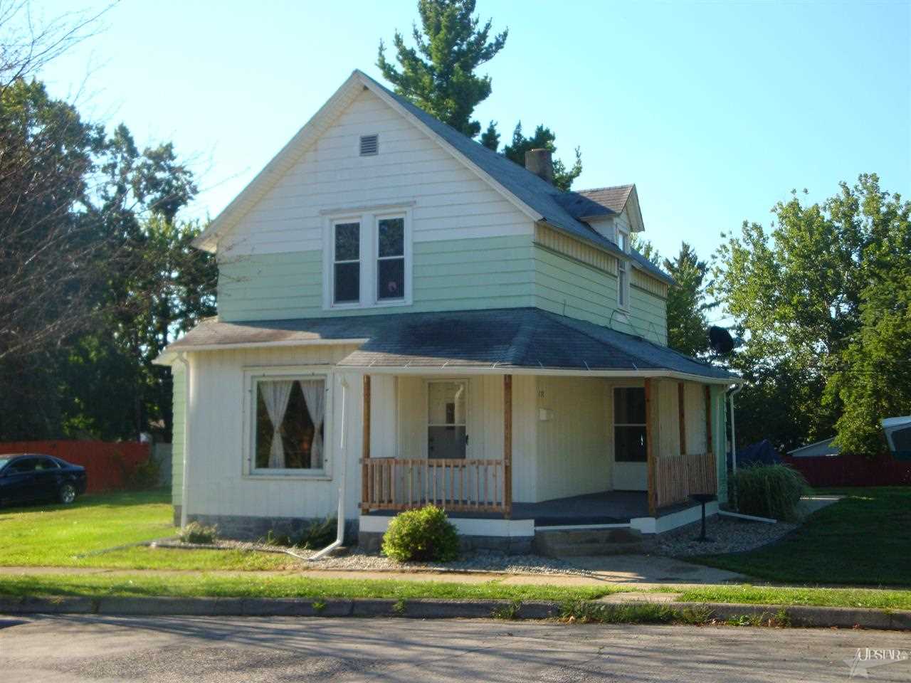 202 E Highland St, Albion, IN 46701 photo 1