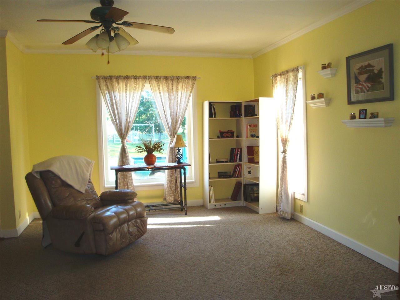 202 E Highland St, Albion, IN 46701 photo 5