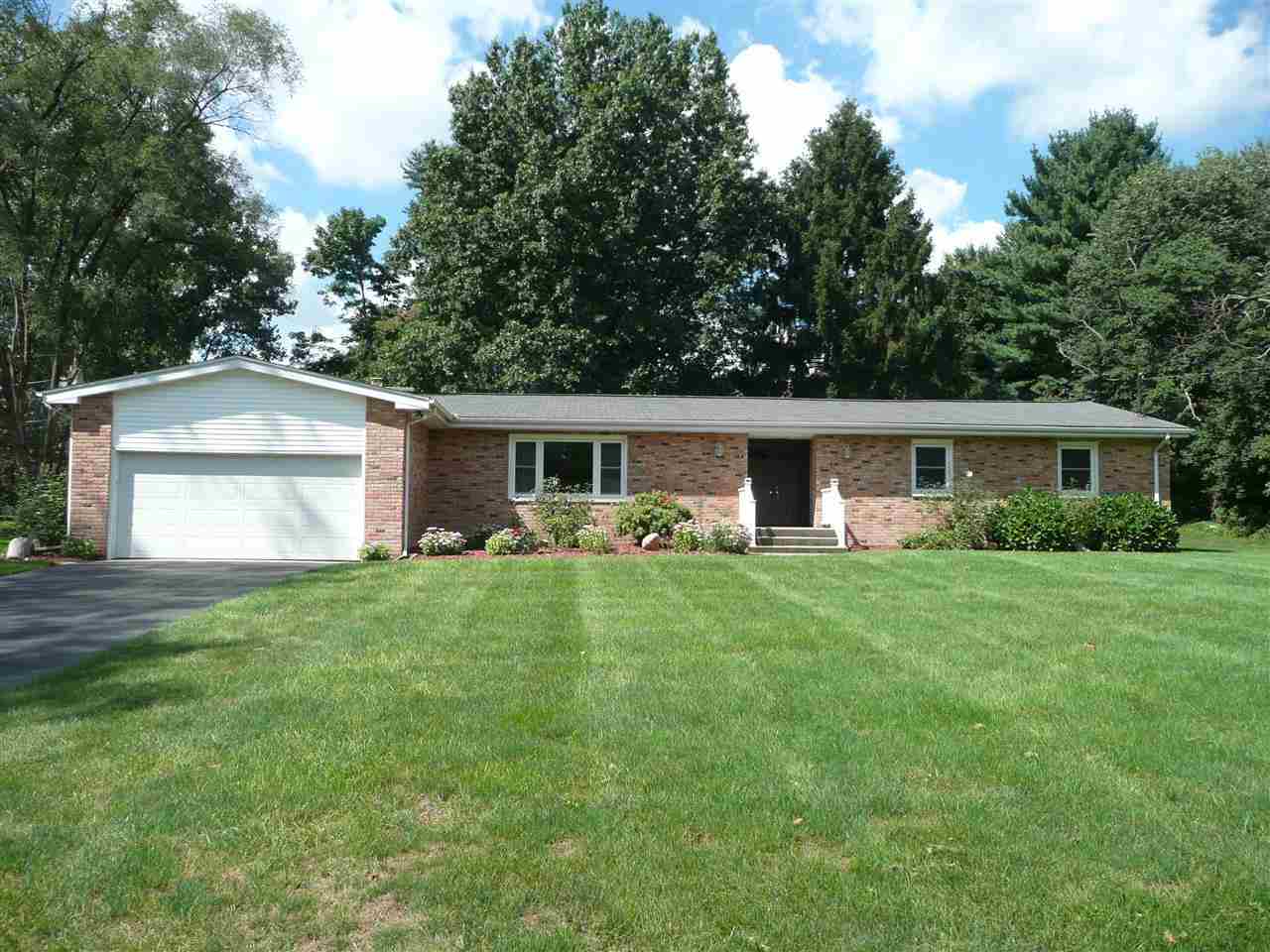 53411 Martin Ln, South Bend, IN 46635 photo 1