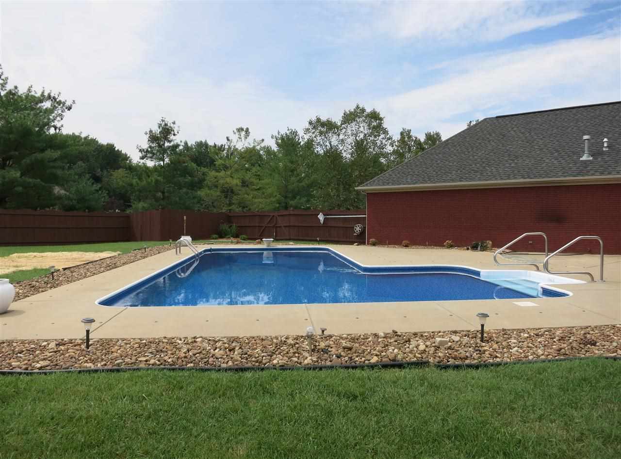 1512 Cheshire Bridge Rd, Evansville, IN 47710 photo 24