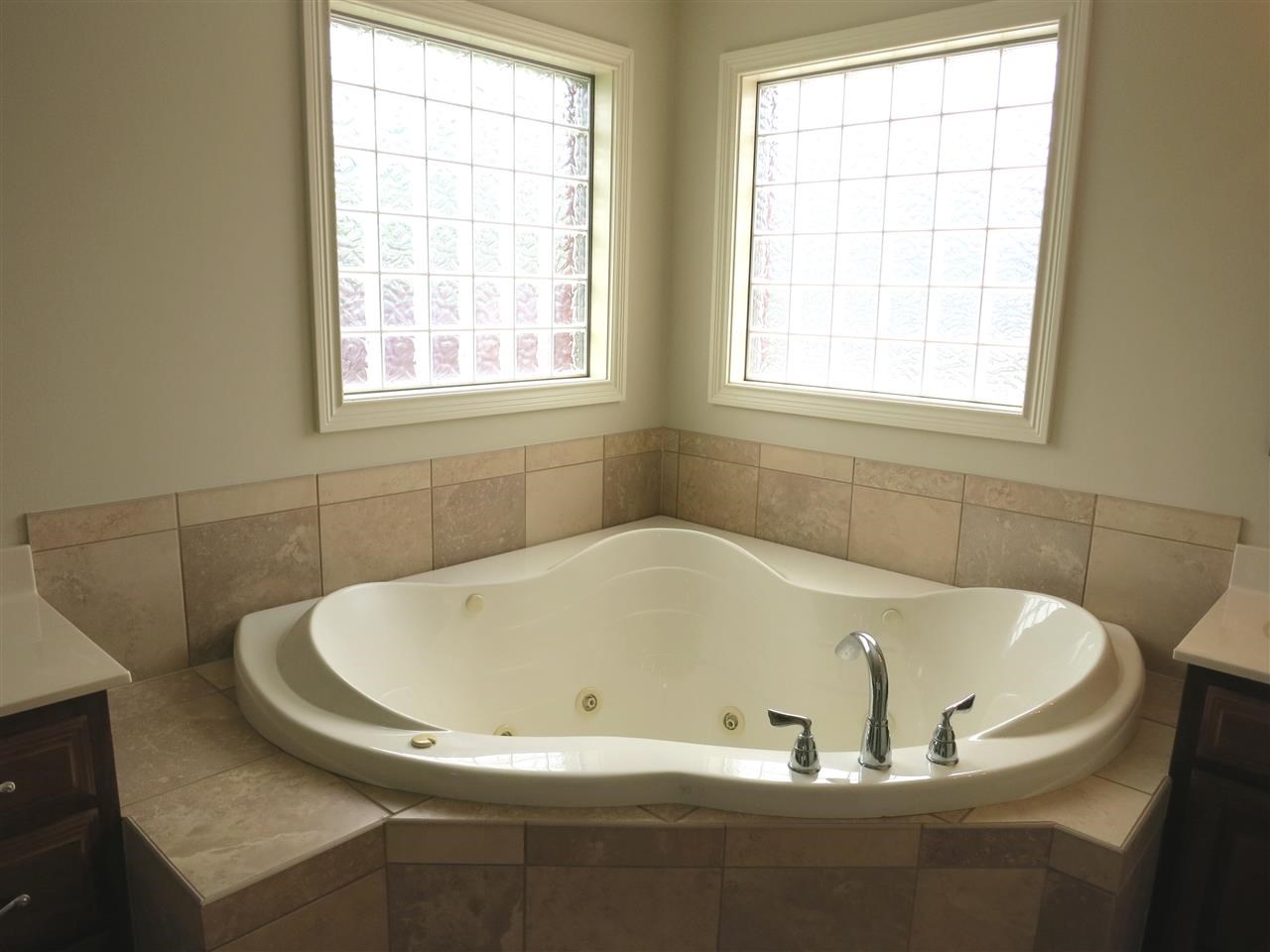 1512 Cheshire Bridge Rd, Evansville, IN 47710 photo 16