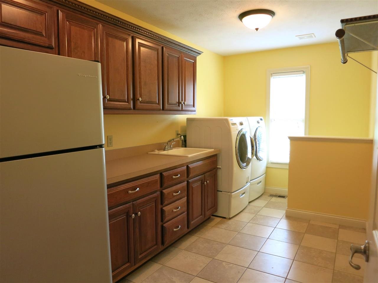 1512 Cheshire Bridge Rd, Evansville, IN 47710 photo 12