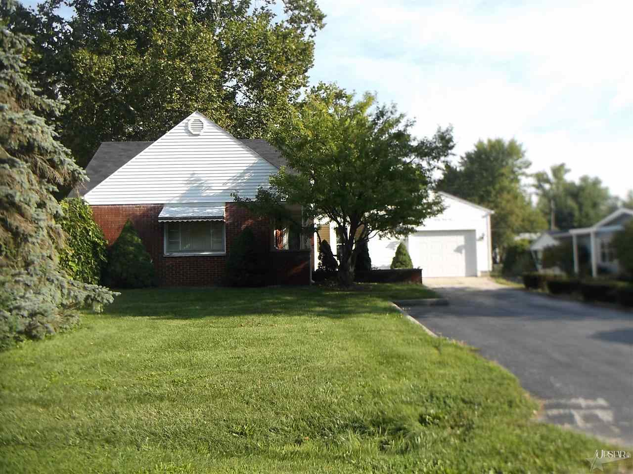 2310 Dale Dr, Fort Wayne, IN 46819 photo 1