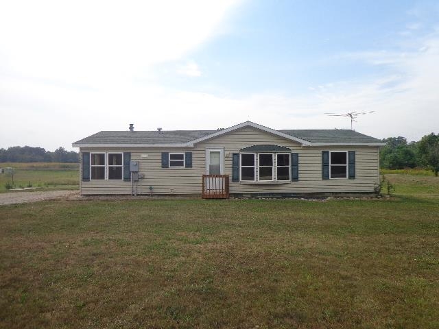 9021 E 100 N, Angola, IN 46703 photo 1