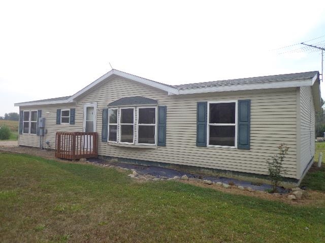 9021 E 100 N, Angola, IN 46703 photo 3