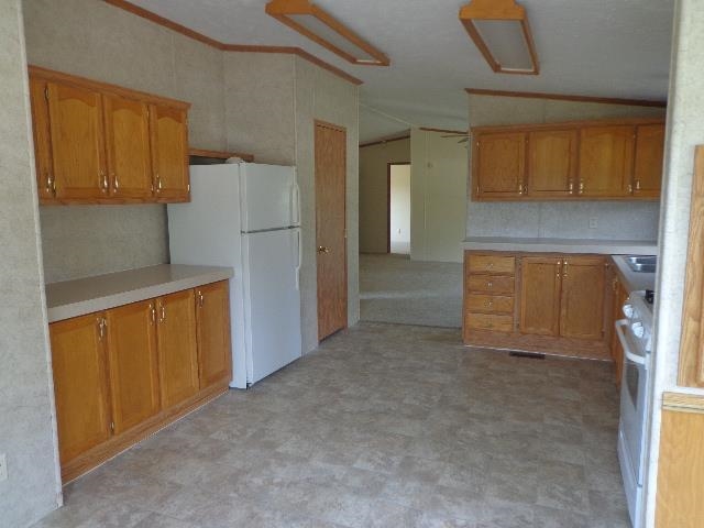 9021 E 100 N, Angola, IN 46703 photo 7