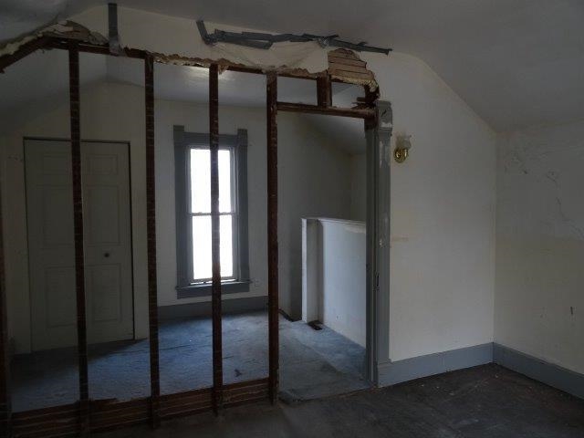 211 E Vine St, Kendallville, IN 46755 photo 14