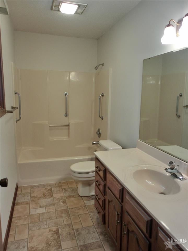 5115 Woodmark Ct, Fort Wayne, IN 46815 photo 8