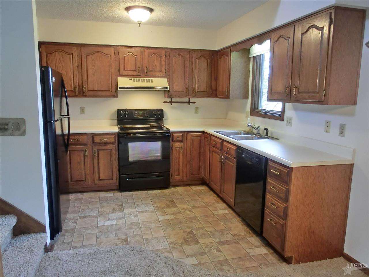 5115 Woodmark Ct, Fort Wayne, IN 46815 photo 6