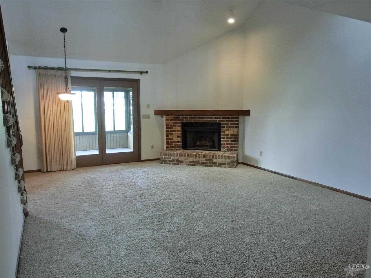 5115 Woodmark Ct, Fort Wayne, IN 46815 photo 3