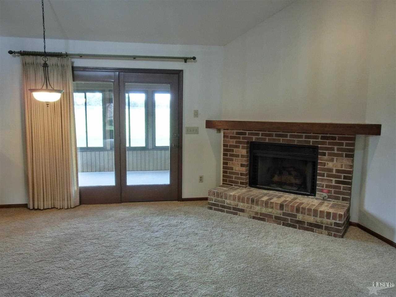 5115 Woodmark Ct, Fort Wayne, IN 46815 photo 4