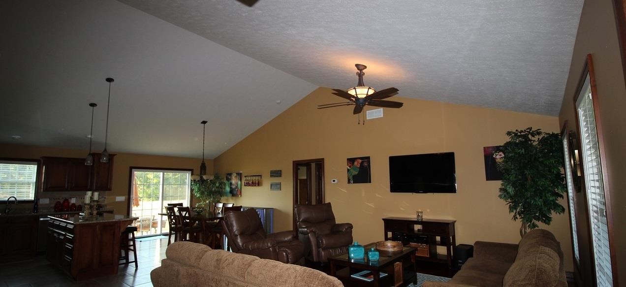 10410 Wolfinger Rd, Mount Vernon, IN 47620 photo 6