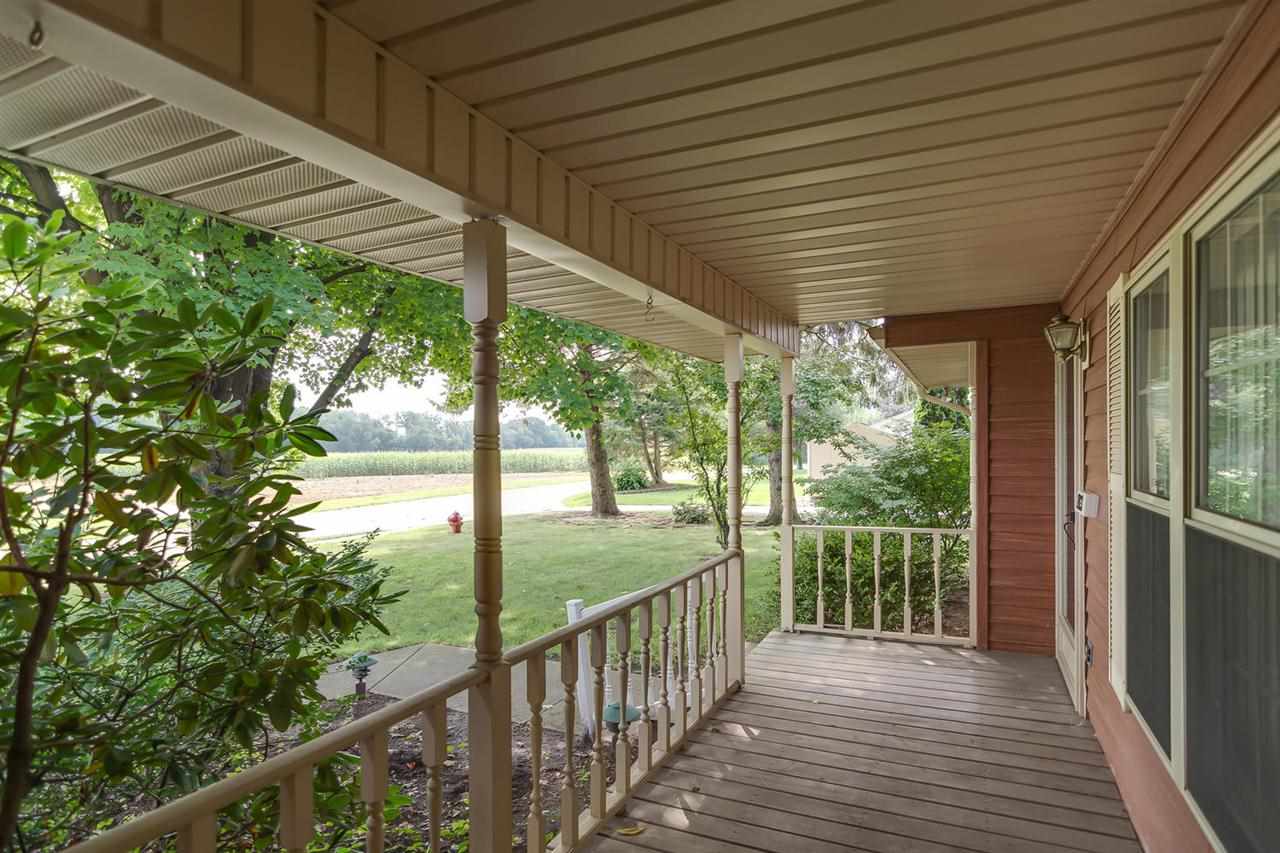 203 S Harris St, New Carlisle, IN 46552 photo 3