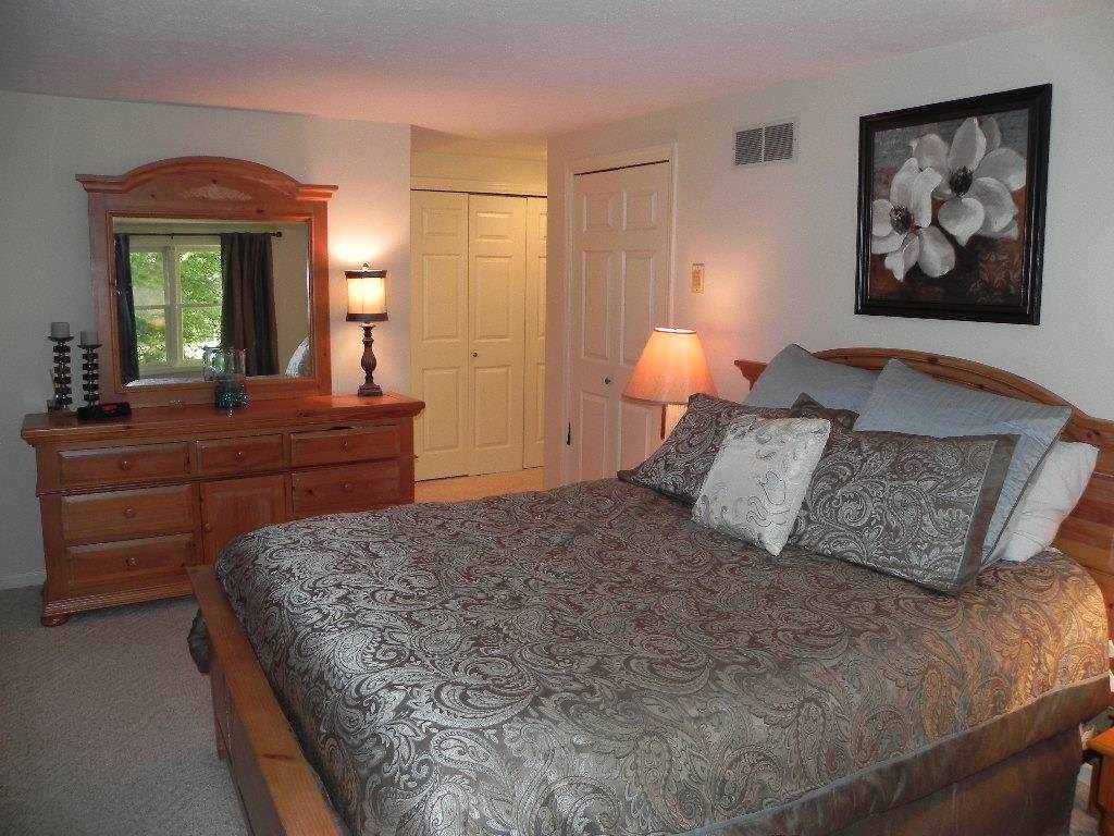 16832 Hampton Dr, Granger, IN 46530 photo 12