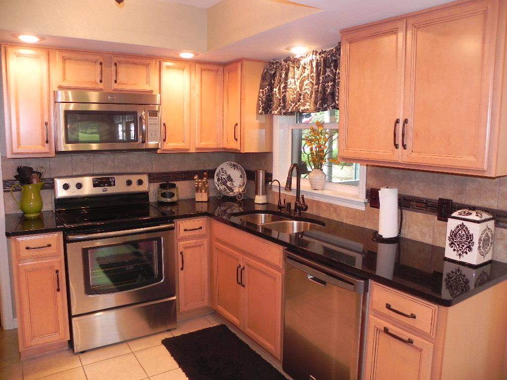 16832 Hampton Dr, Granger, IN 46530 photo 7