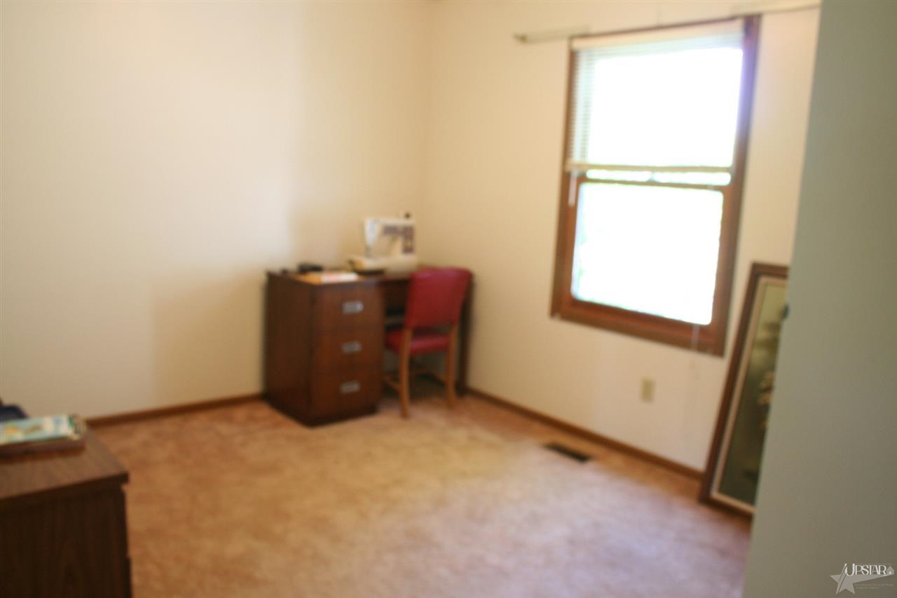 15935 Hand Rd, Huntertown, IN 46748 photo 18