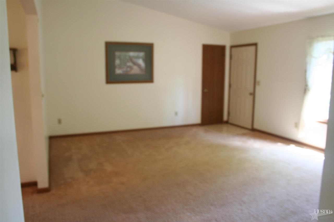 15935 Hand Rd, Huntertown, IN 46748 photo 4