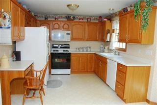10266 S Cedar Lake Dr, Granger, IN 46530 photo 4