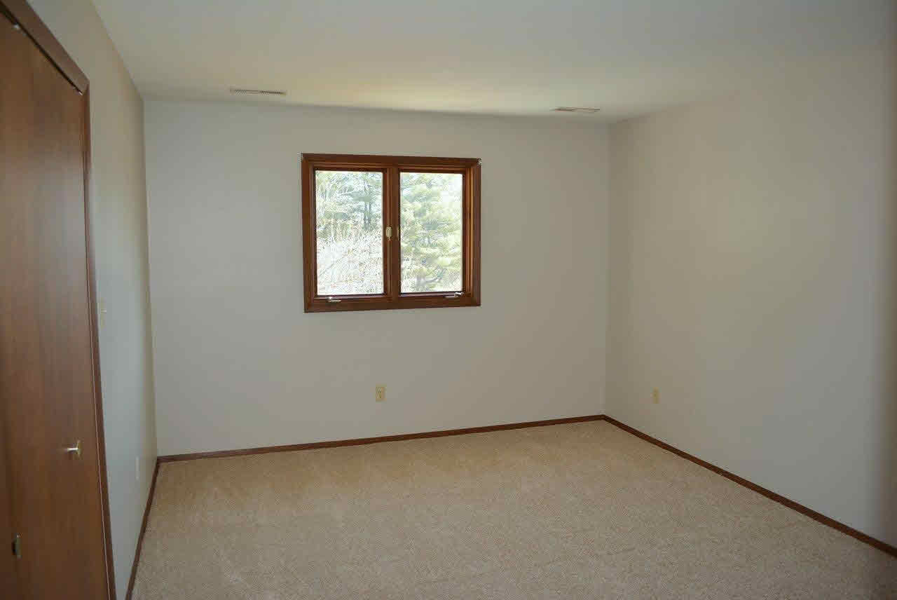 2916 S Scott Dr, Yorktown, IN 47396 photo 21