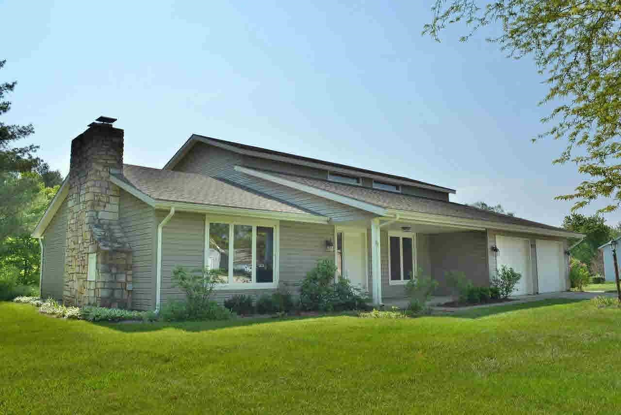 2916 S Scott Dr, Yorktown, IN 47396 photo 1