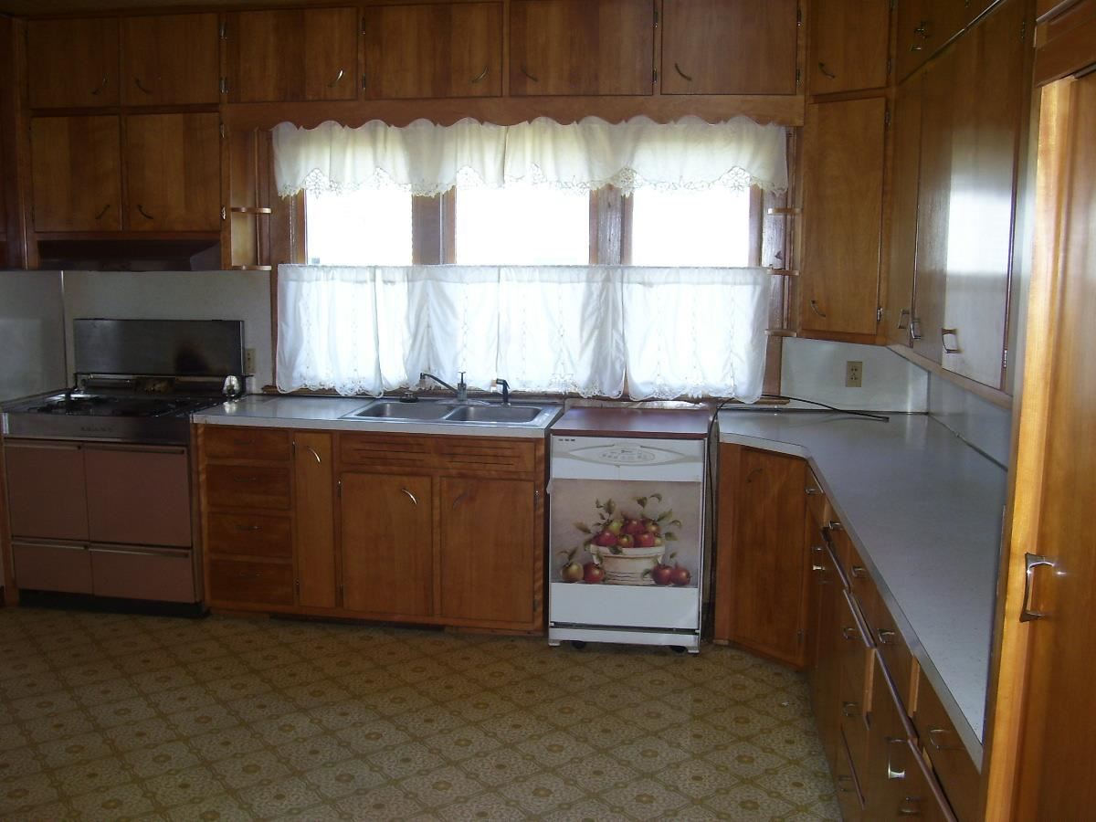 420 Burlington Ave, Logansport, IN 46947 photo 2