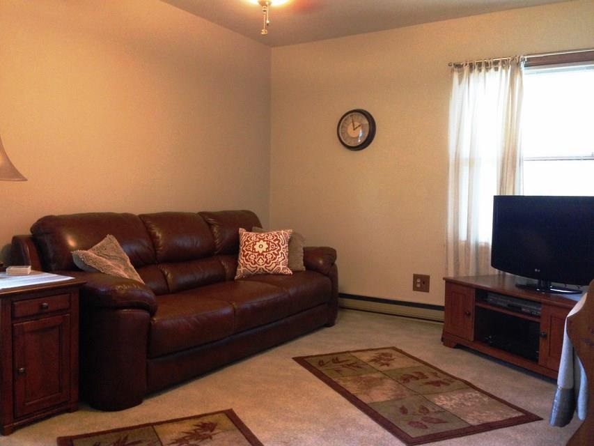 320 W Liberty St, Butler, IN 46721 photo 6