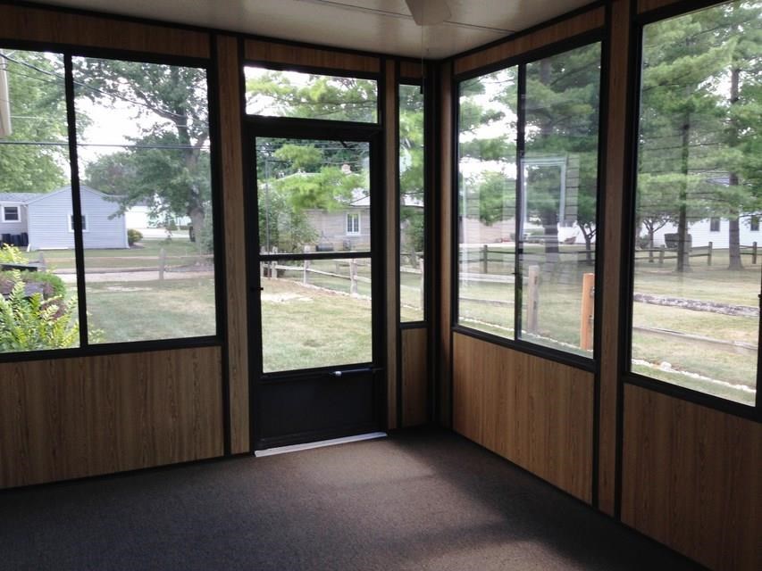 320 W Liberty St, Butler, IN 46721 photo 8